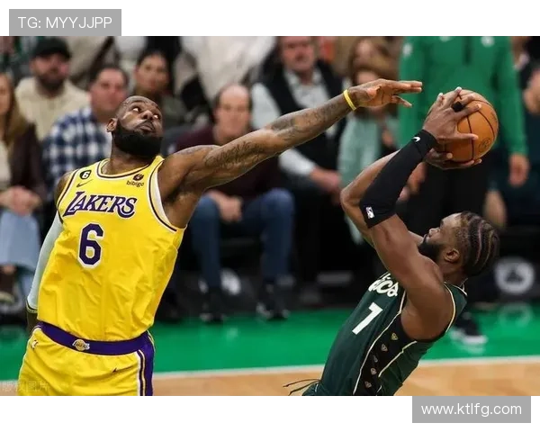 黄蜂队核心球员状态回暖年轻阵容展现冲击季后赛的强劲潜力